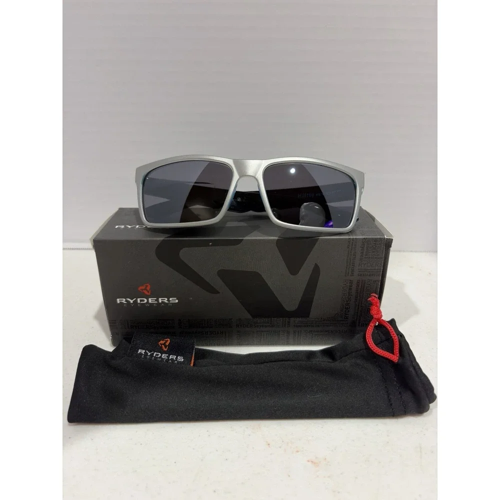 Ryders Hillroy R843-001 Sunglasses Crystal Grey Polycarbonate NWT W/Box & Pouch